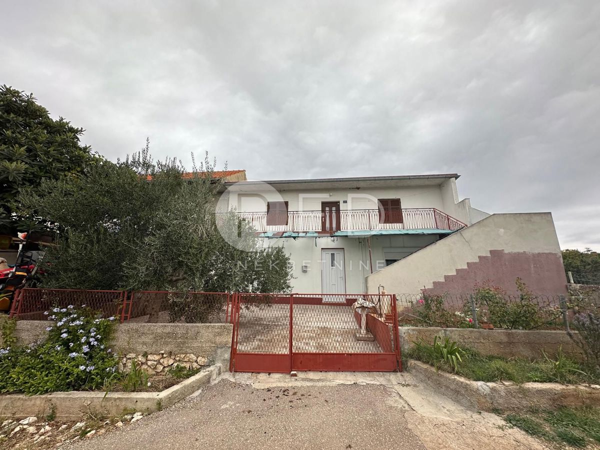 Casa Posedarje, Ulica bana Jelačića, 150m2