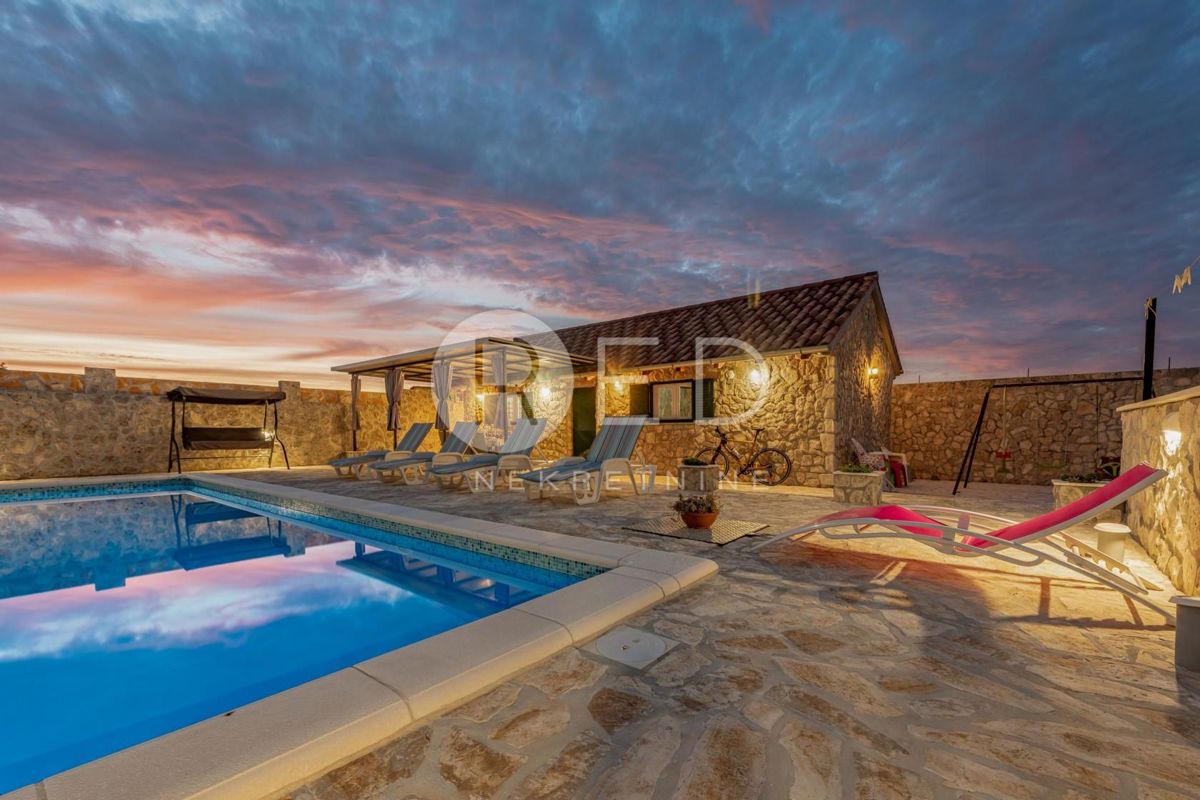 Casa Donje Biljane, Benkovac, 300m2