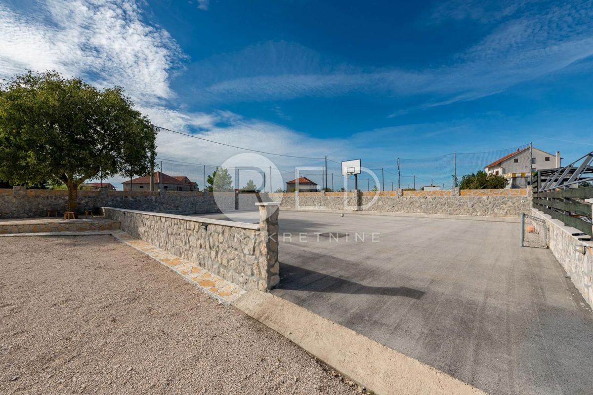 Casa Donje Biljane, Benkovac, 300m2