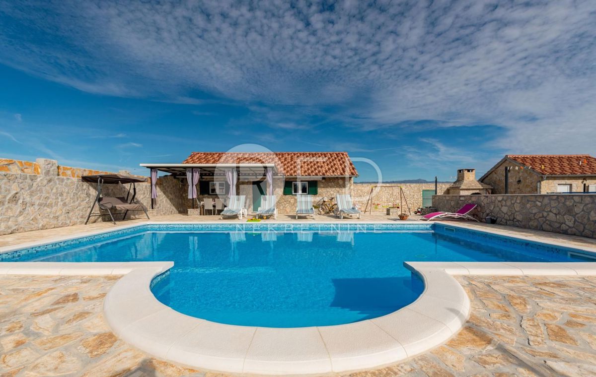 Casa Donje Biljane, Benkovac, 300m2