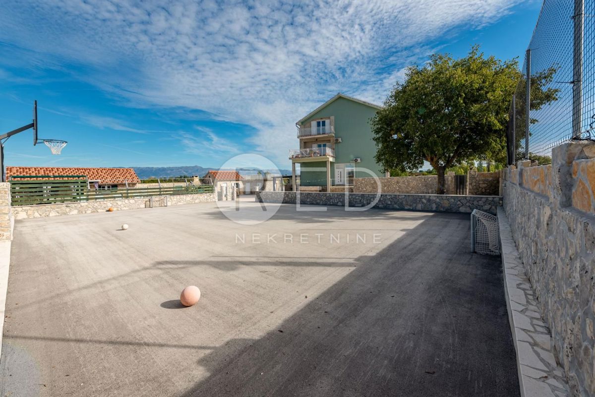 Casa Donje Biljane, Benkovac, 300m2