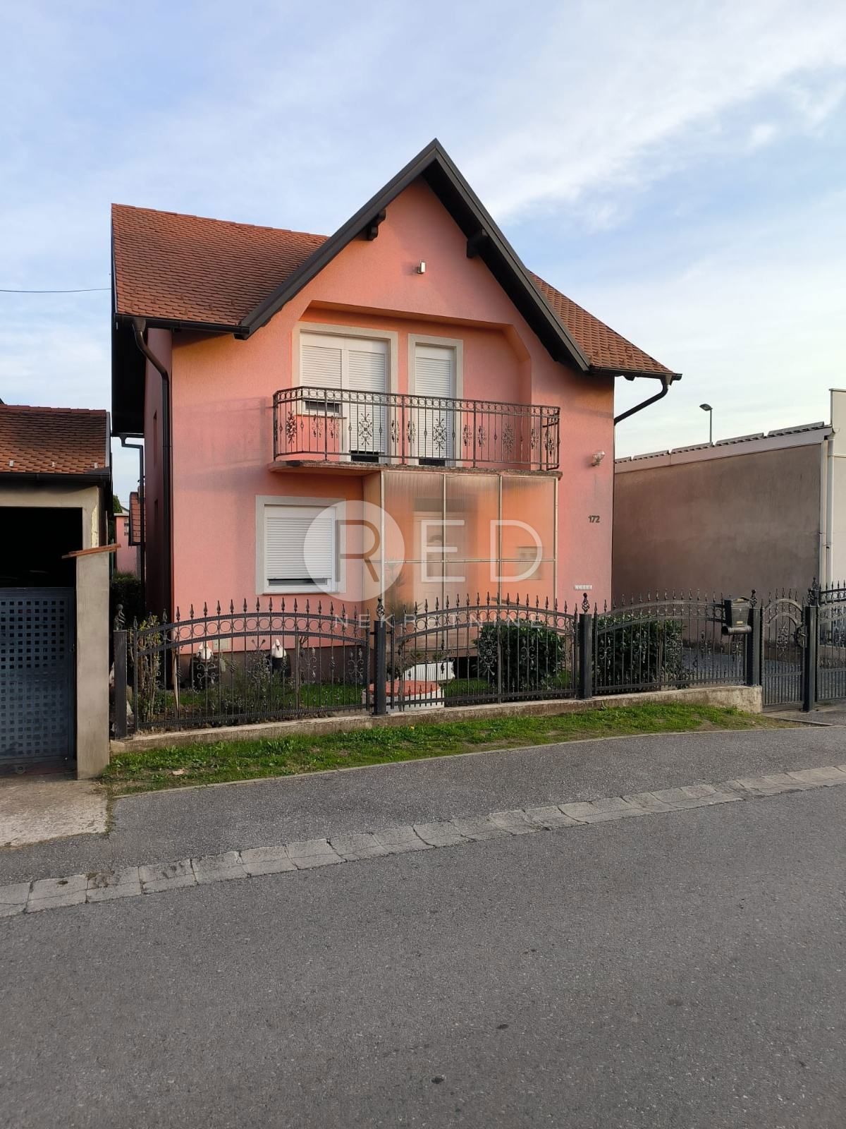 Casa Livada, Slavonski Brod, Josipa Runjanina 172, 125m2