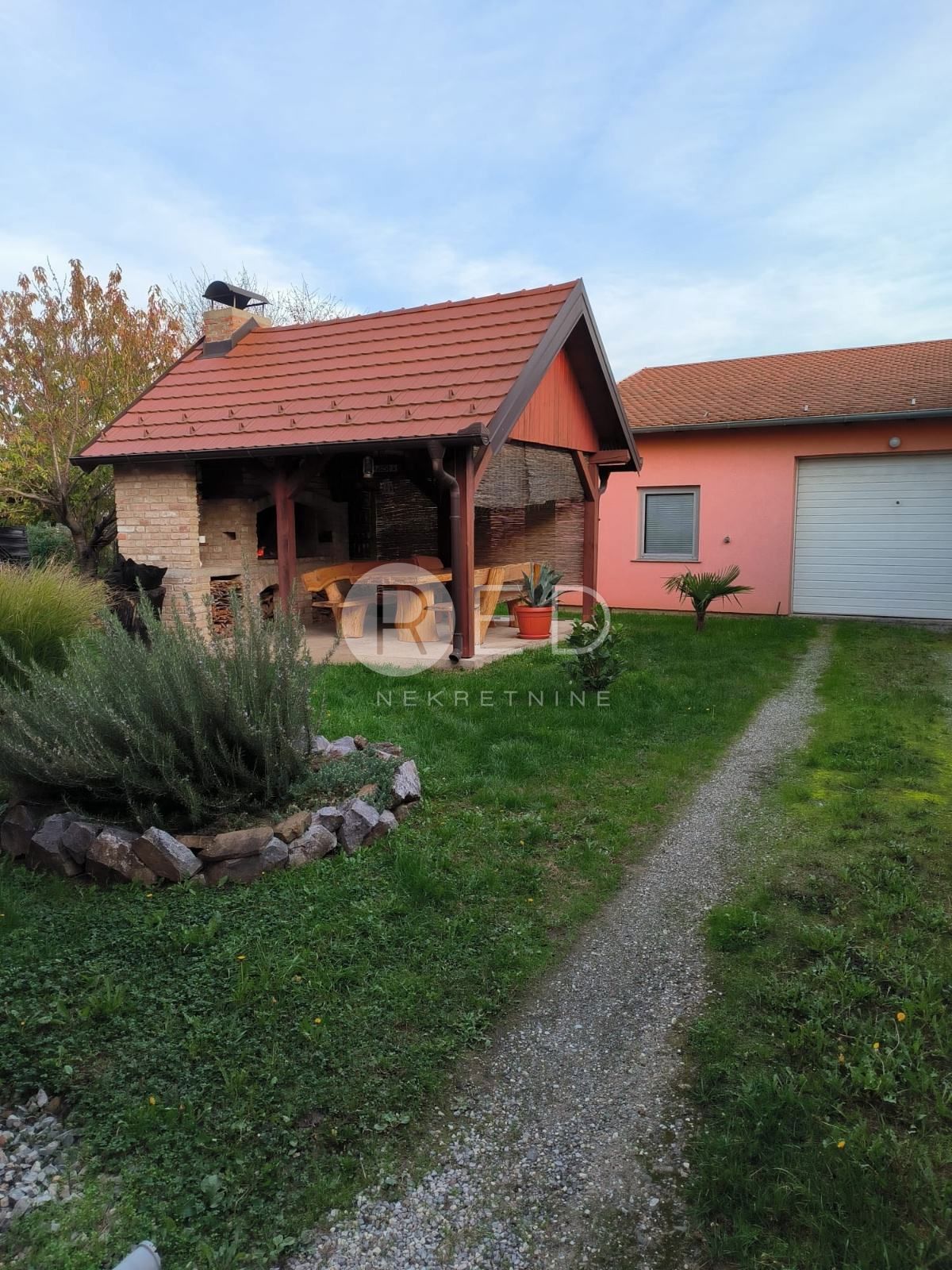 Casa Livada, Slavonski Brod, Josipa Runjanina 172, 125m2