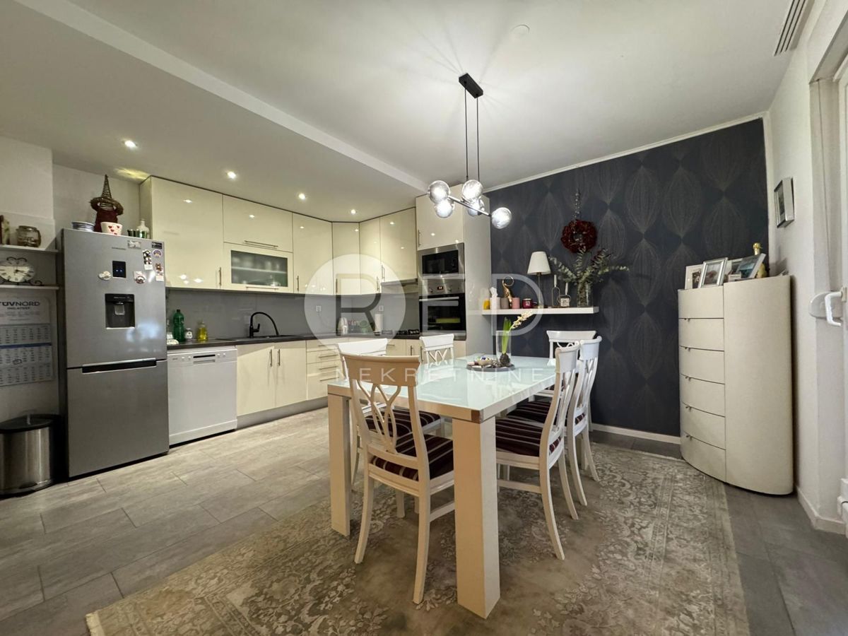 Appartamento Bili brig, Zadar, Šibenska ulica, 90m2