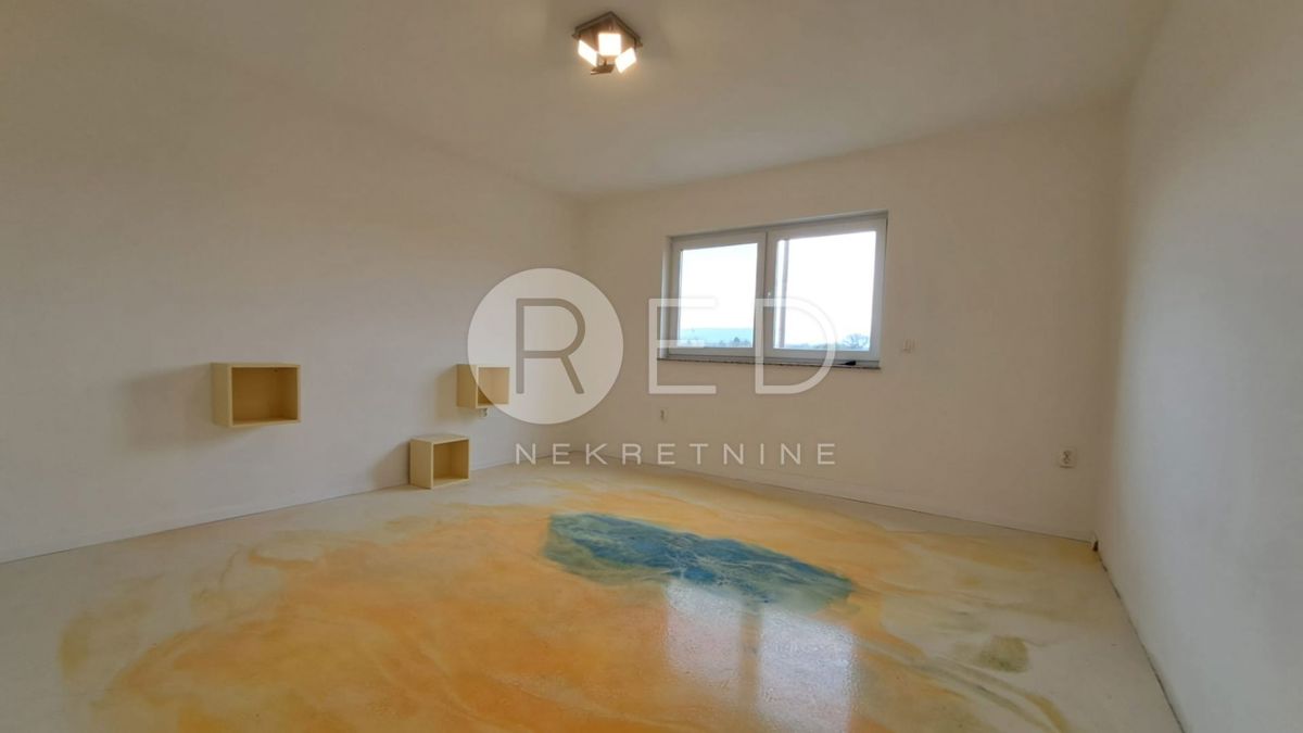 Casa Nova Gradiška, Poljane 36, 215m2