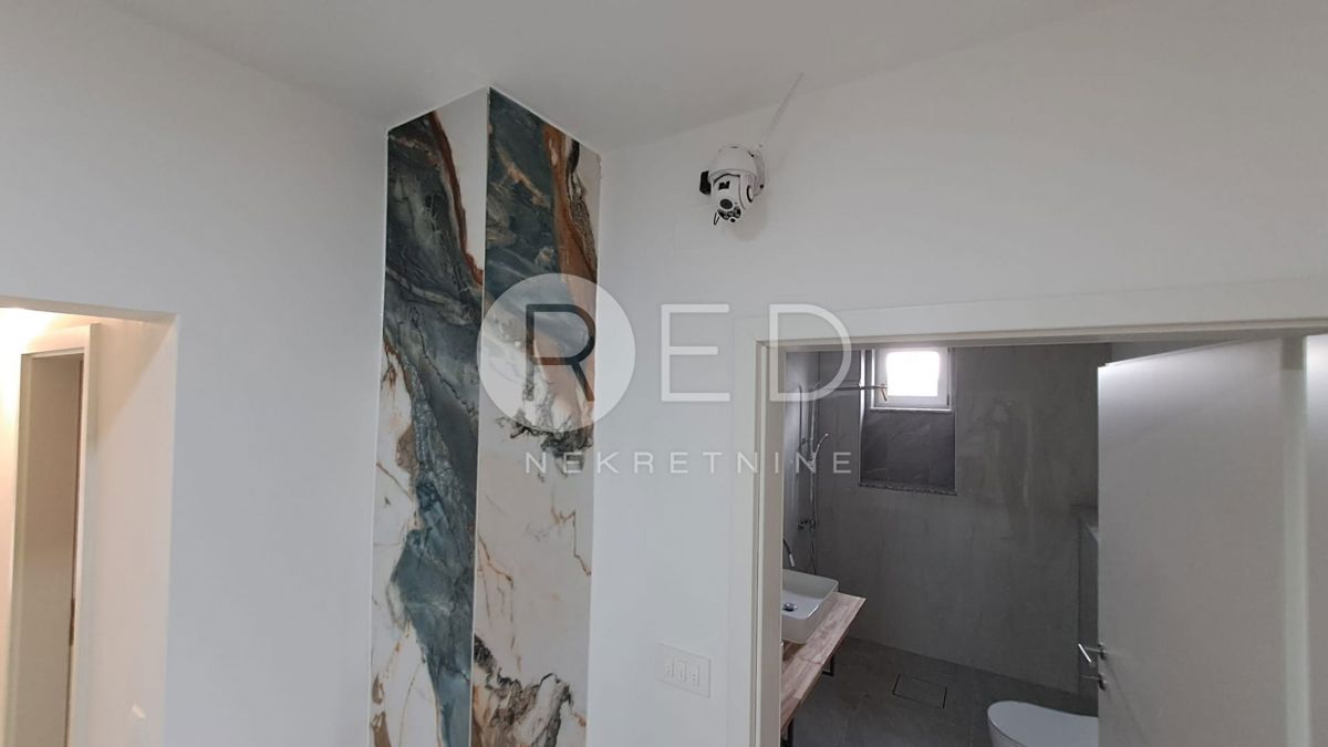 Casa Nova Gradiška, Poljane 36, 215m2