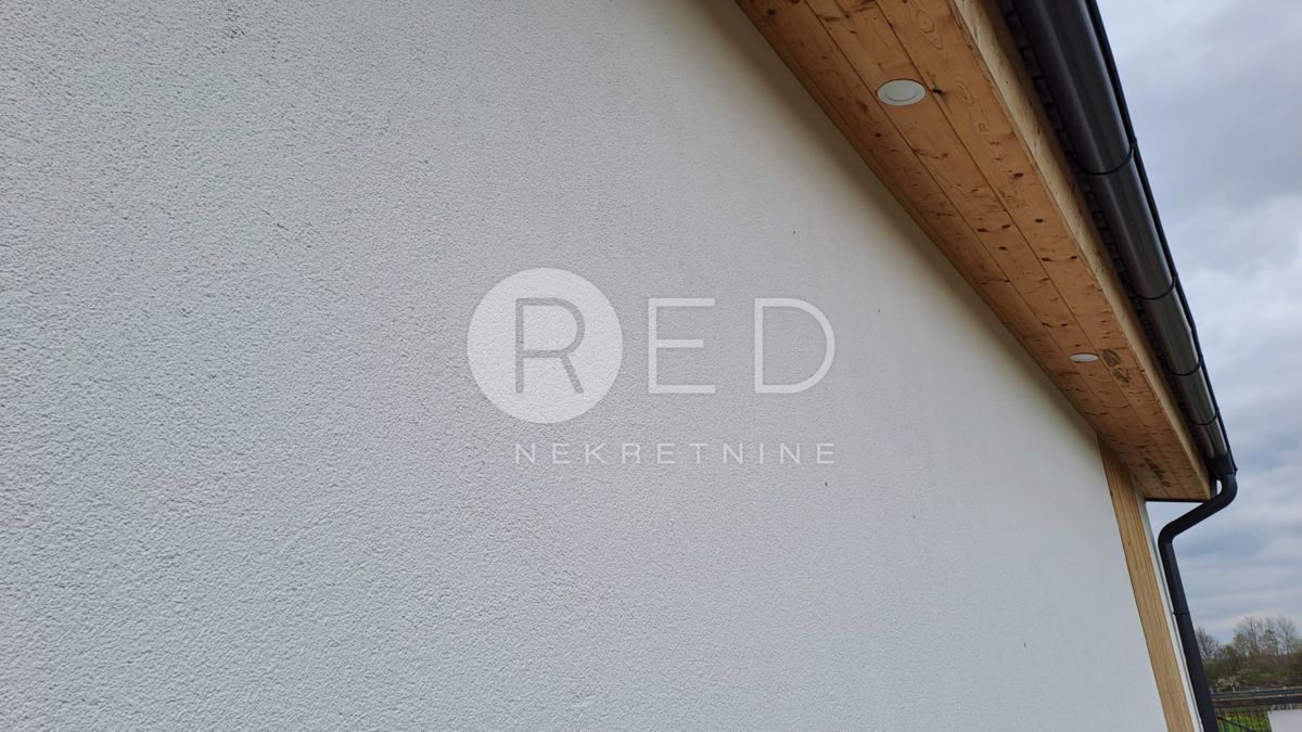 Casa Nova Gradiška, Poljane 36, 215m2