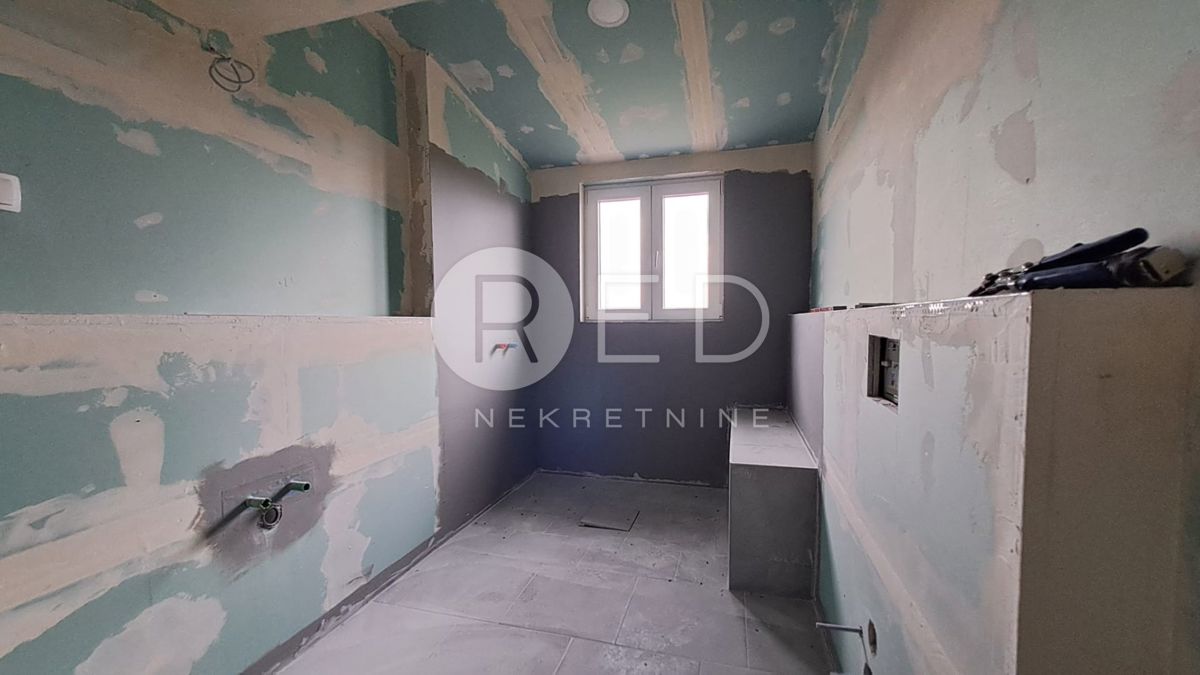 Casa Nova Gradiška, Poljane 36, 215m2