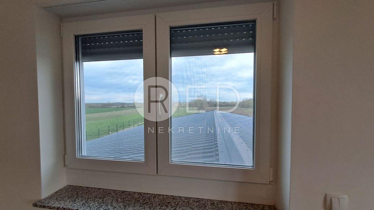 Casa Nova Gradiška, Poljane 36, 215m2