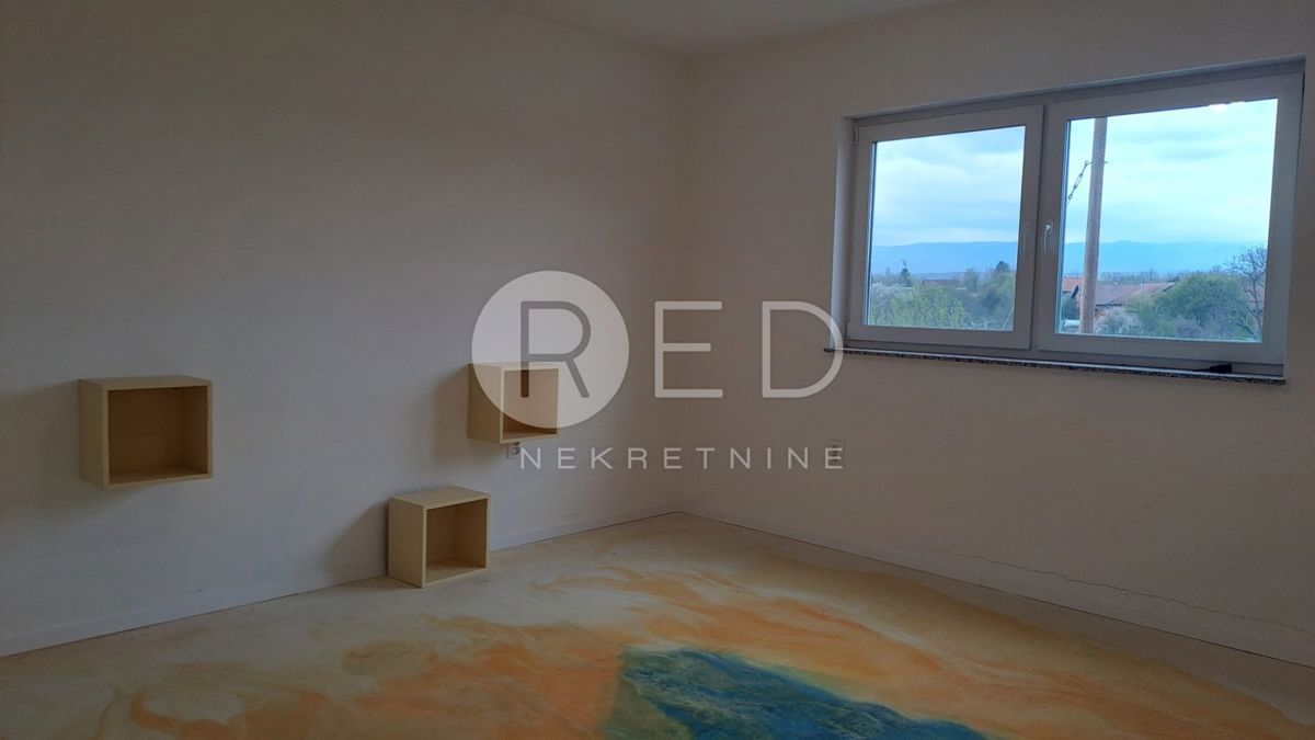 Casa Nova Gradiška, Poljane 36, 215m2