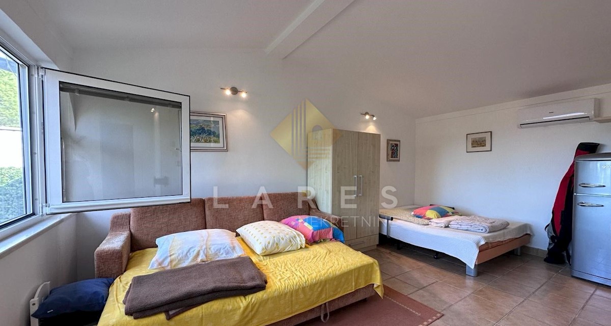 Casa Malinska, Malinska-Dubašnica, 173m2