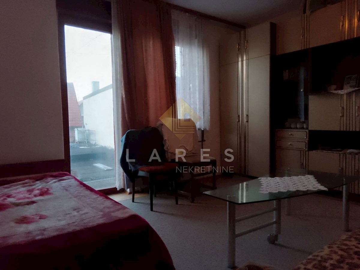 Appartamento Peščenica, Peščenica - Žitnjak, II. kanalski put III.odvojak , 66m2