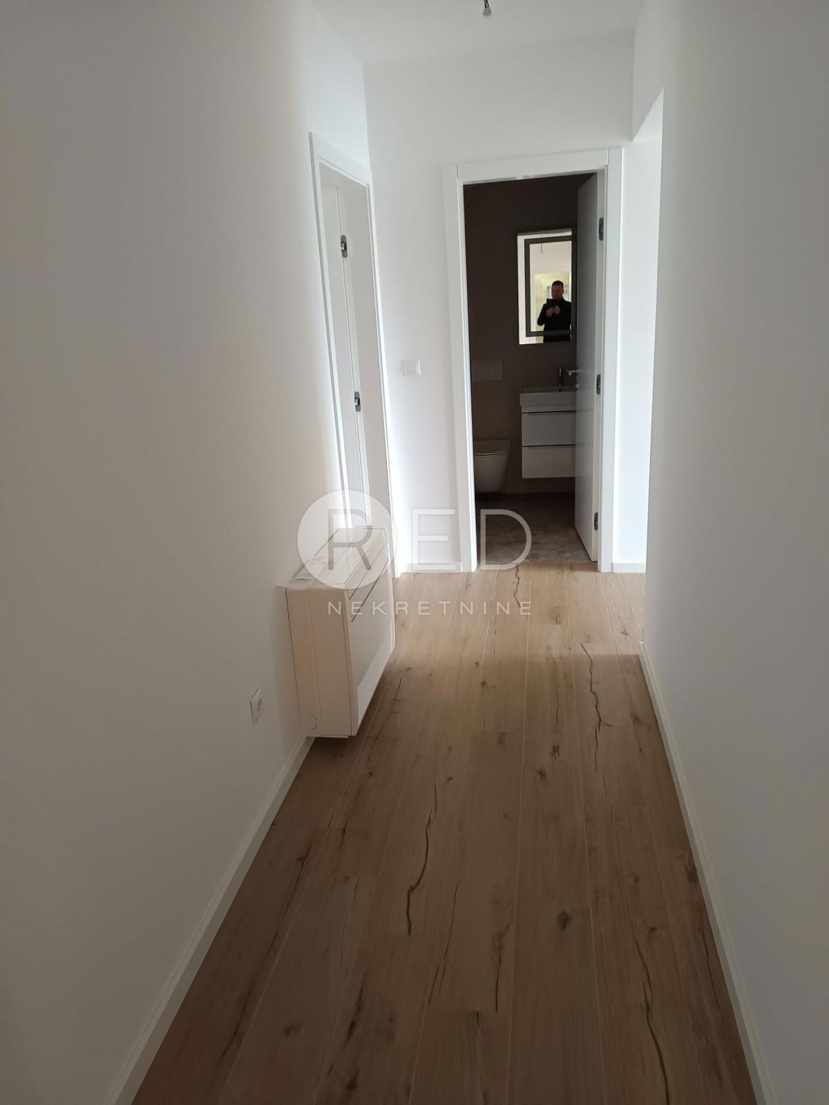 Appartamento Novi Grad, Osijek, NOVI GRAD, OSIJEK, VISOKO KVALITETAN STAN 140 M2, 140m2