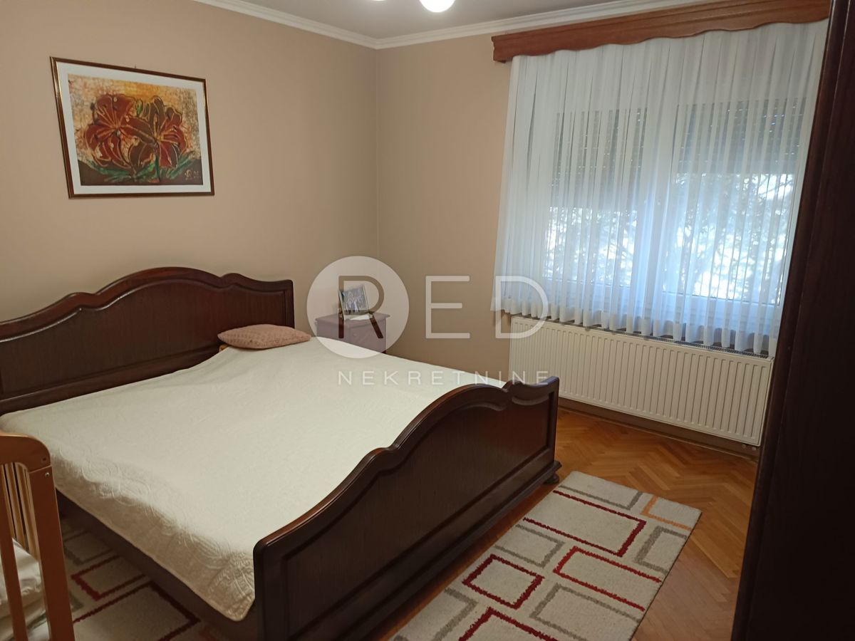 Casa Đakovo, Đakovo, neposredna blizina centra grada, 262m2