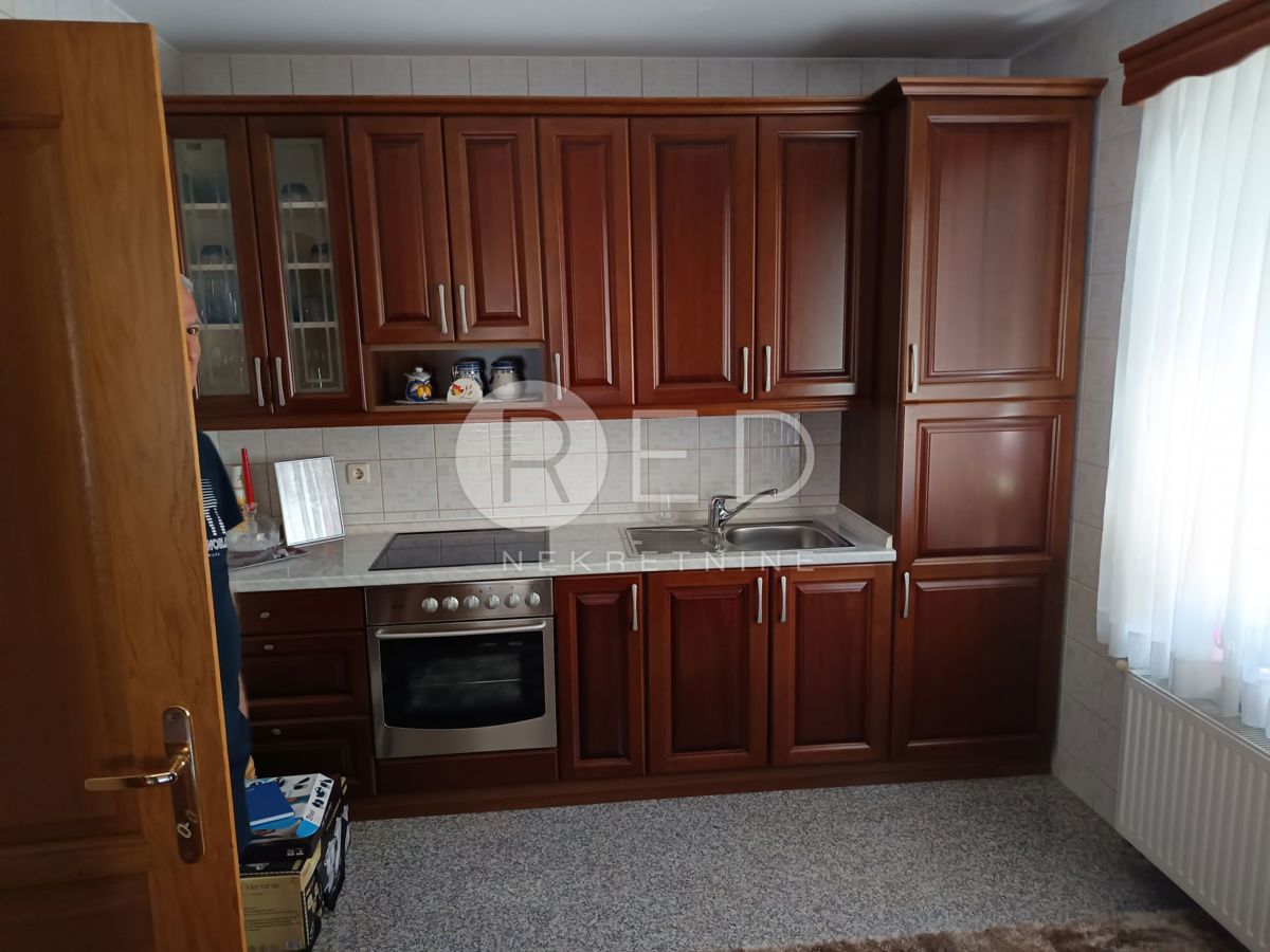 Casa Đakovo, Đakovo, neposredna blizina centra grada, 262m2