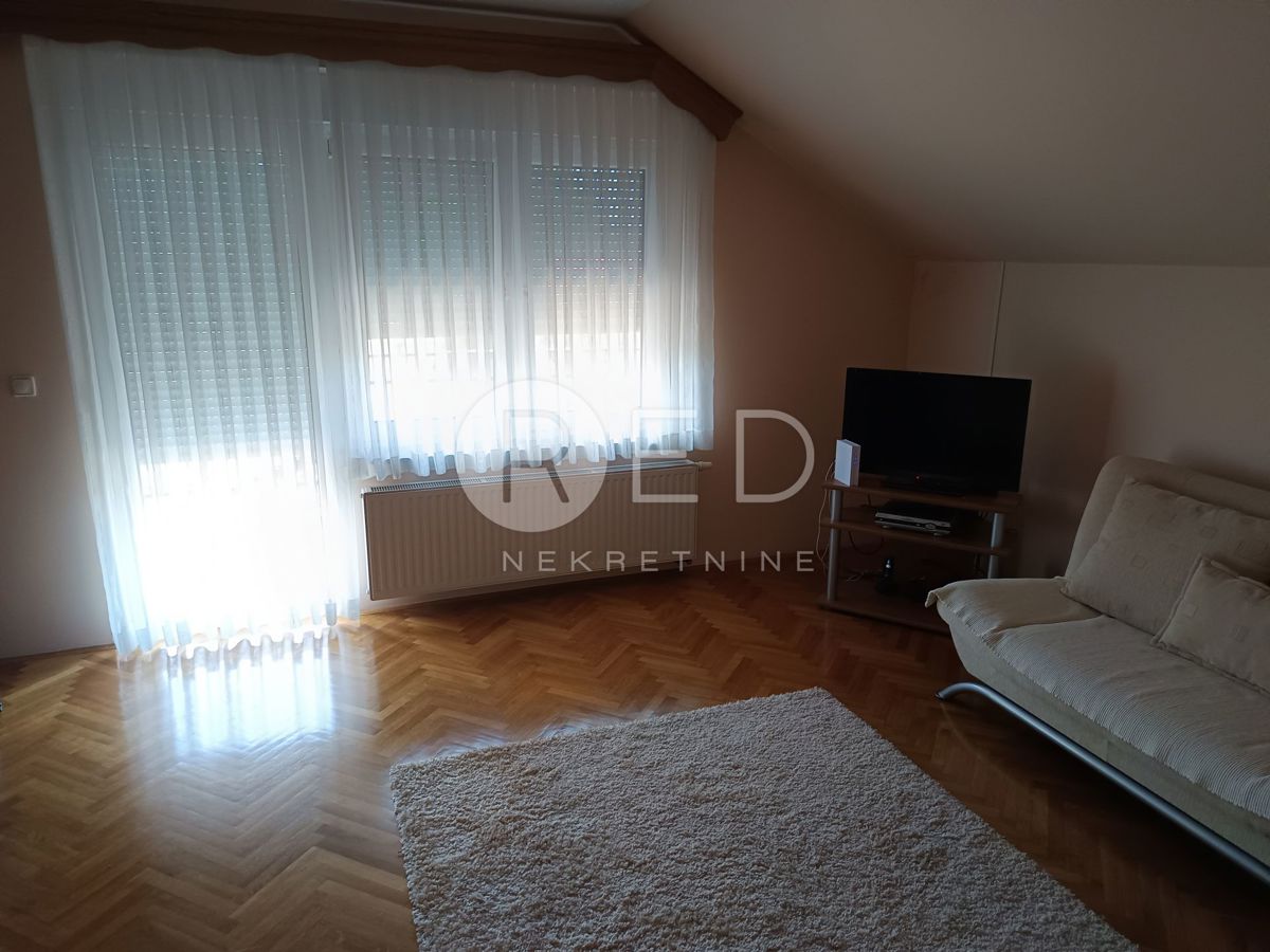 Casa Đakovo, Đakovo, neposredna blizina centra grada, 262m2