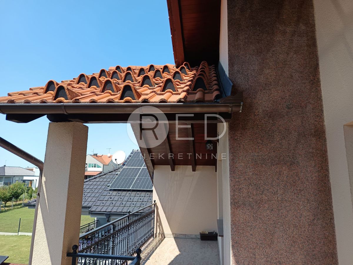 Casa Đakovo, Đakovo, neposredna blizina centra grada, 262m2