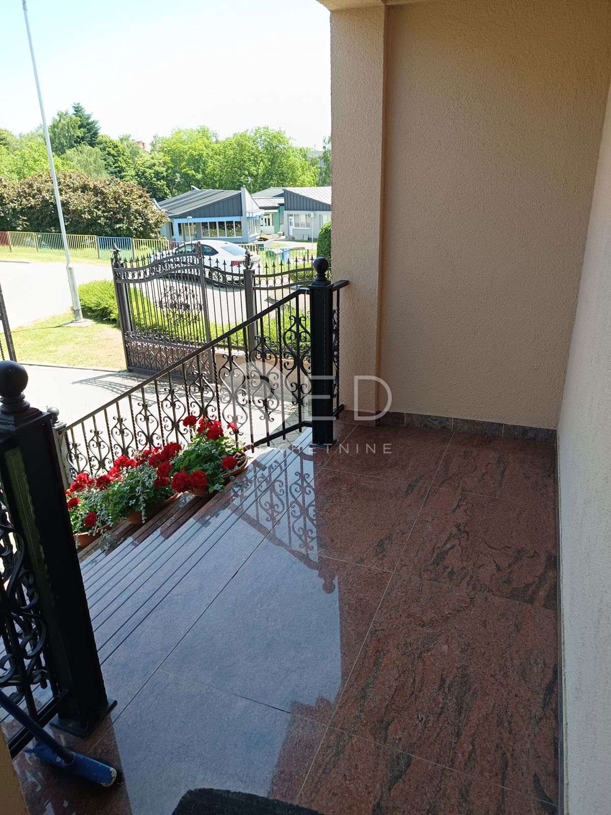 Casa Đakovo, Đakovo, neposredna blizina centra grada, 262m2