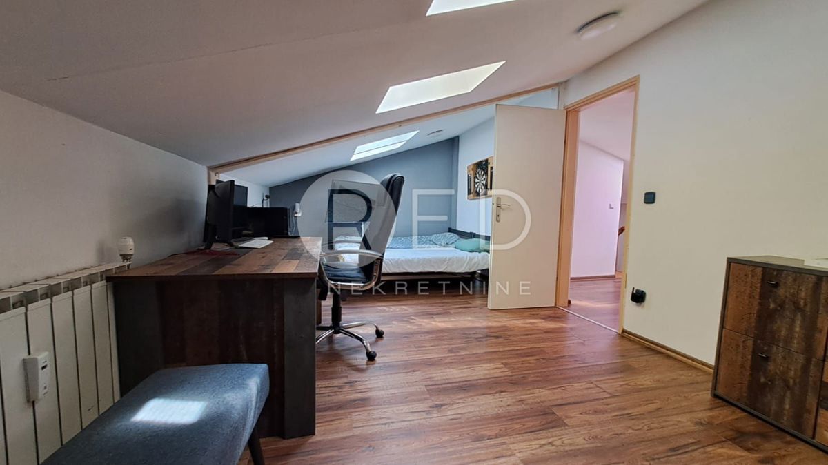 Appartamento Naselje Kralja Tomislava, Slavonski Brod, 96m2