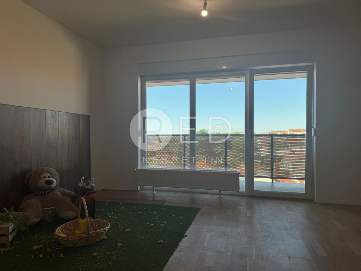 Appartamento Crvene kuće, Zadar, Zadar, Zadarska županija, 80m2