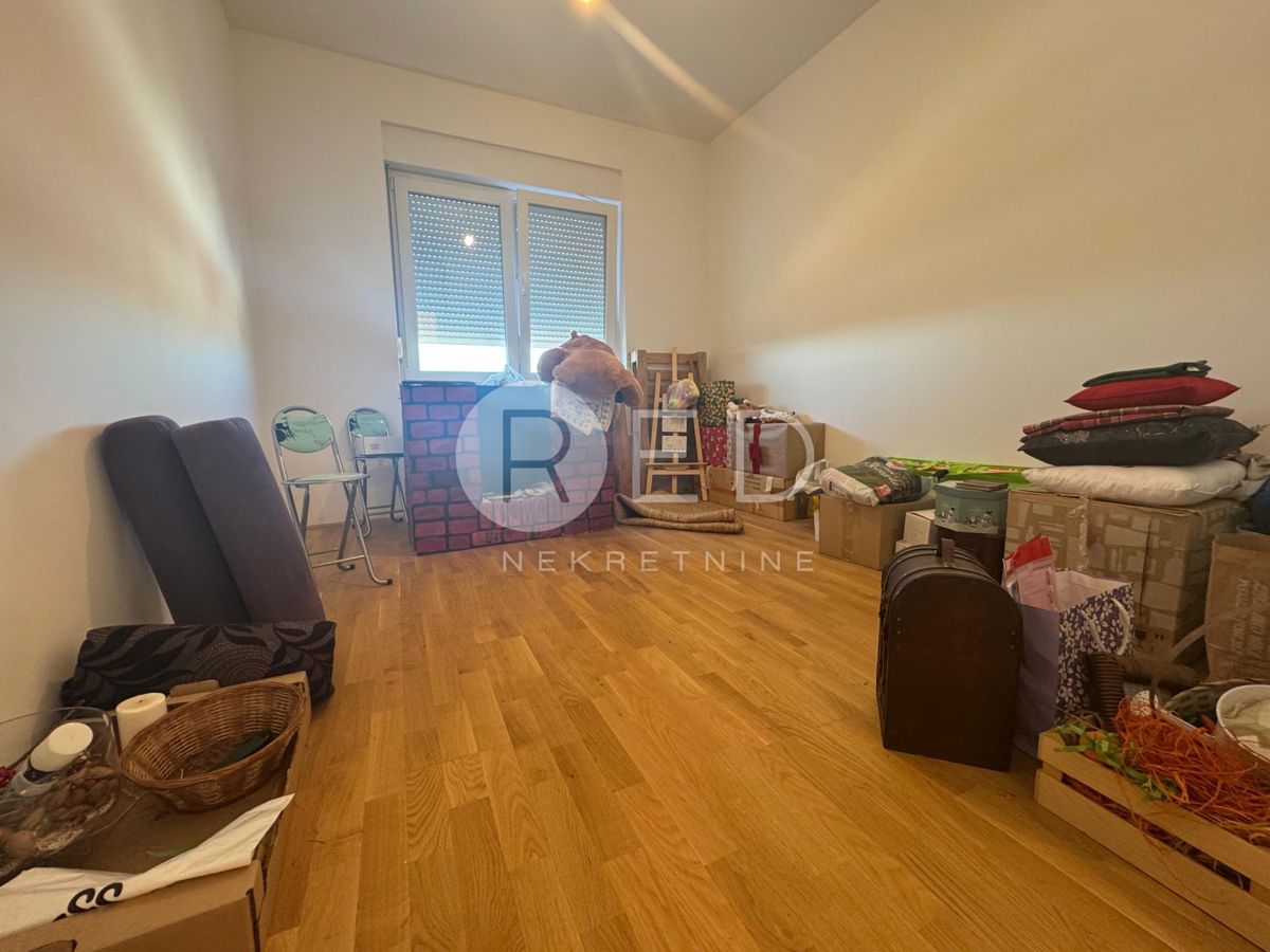 Appartamento Crvene kuće, Zadar, Zadar, Zadarska županija, 80m2