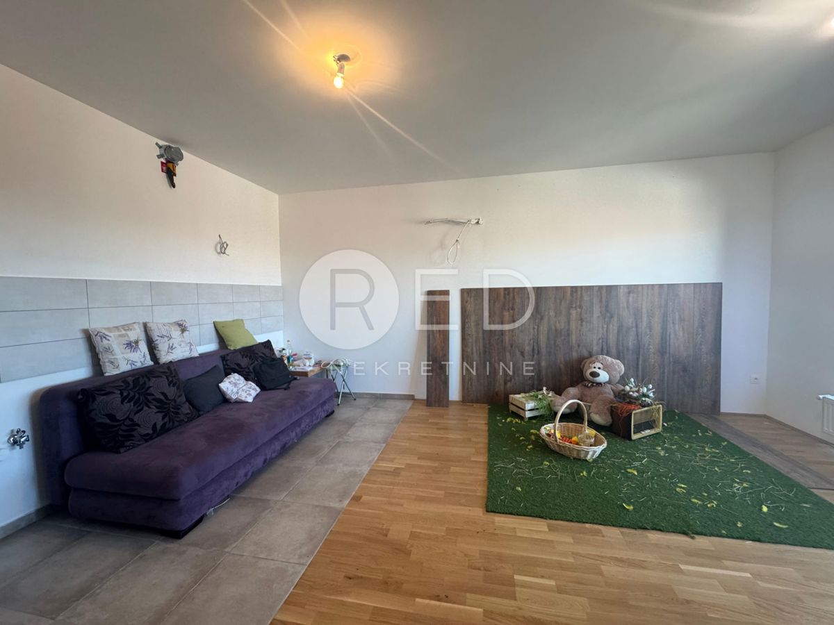 Appartamento Crvene kuće, Zadar, Zadar, Zadarska županija, 80m2