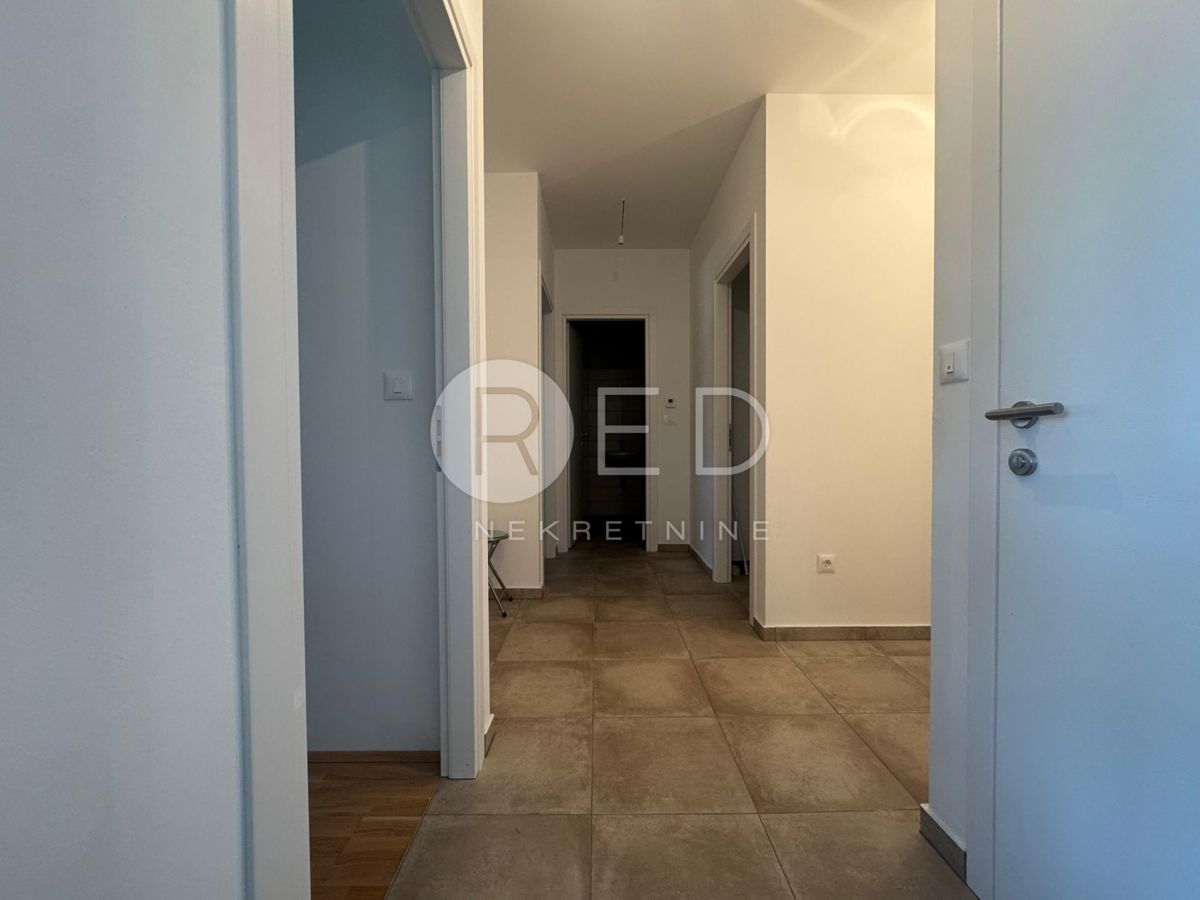 Appartamento Crvene kuće, Zadar, Zadar, Zadarska županija, 80m2