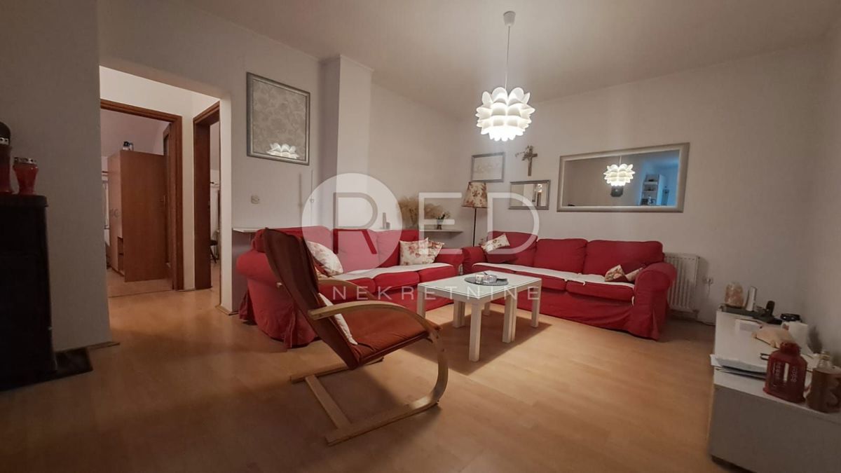 Casa Mali Pariz, Slavonski Brod, 170m2