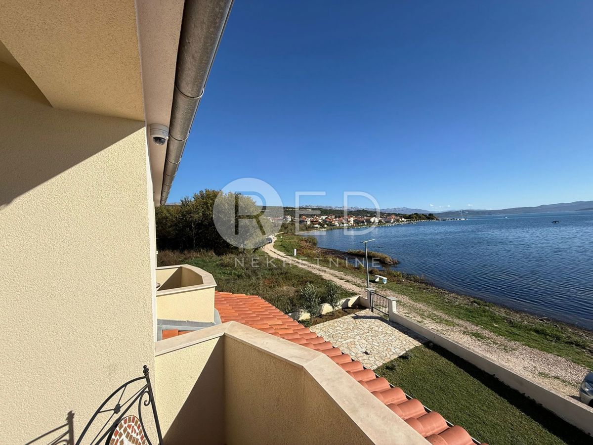 Casa Posedarje, 190m2