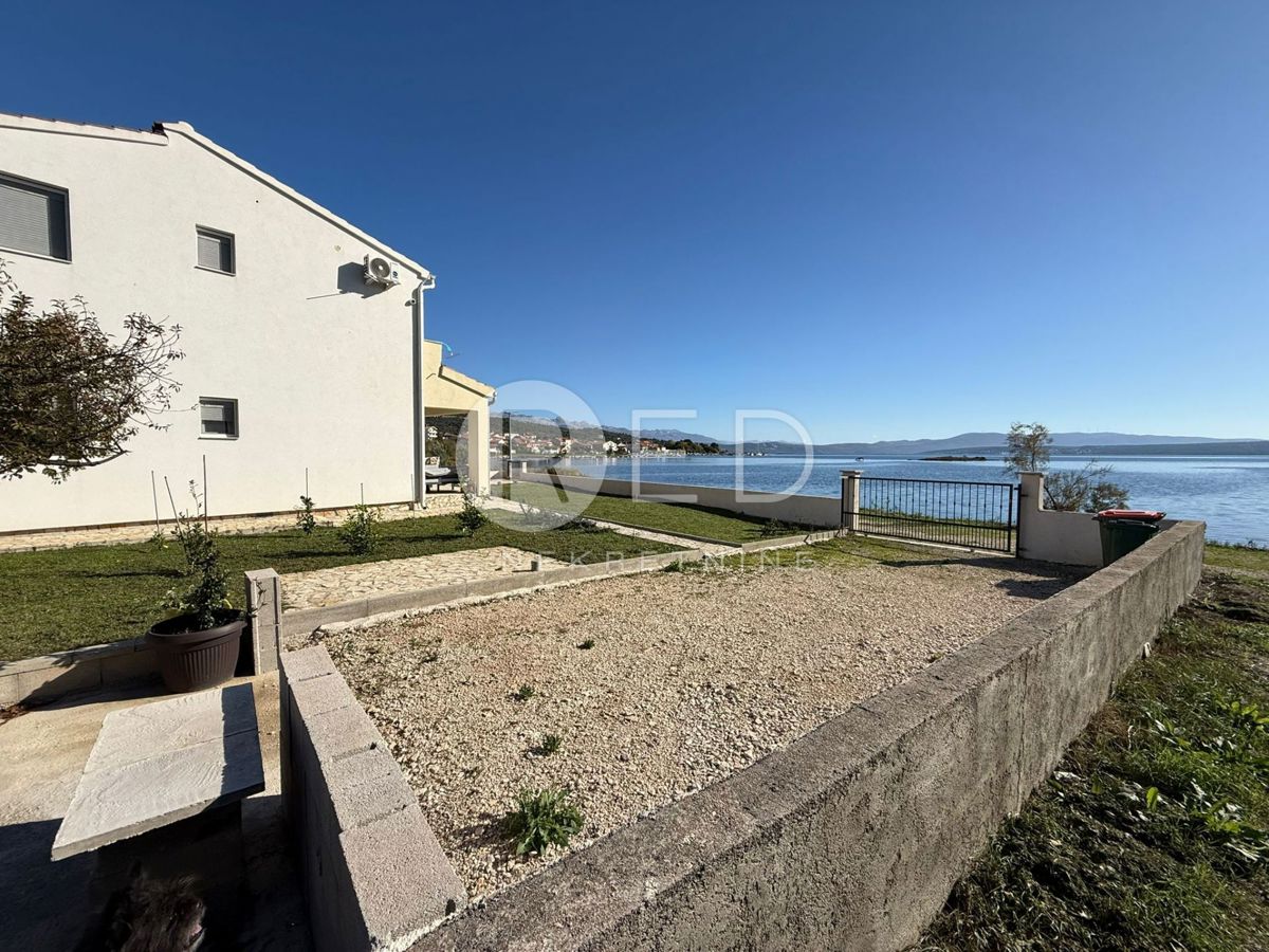 Casa Posedarje, 190m2