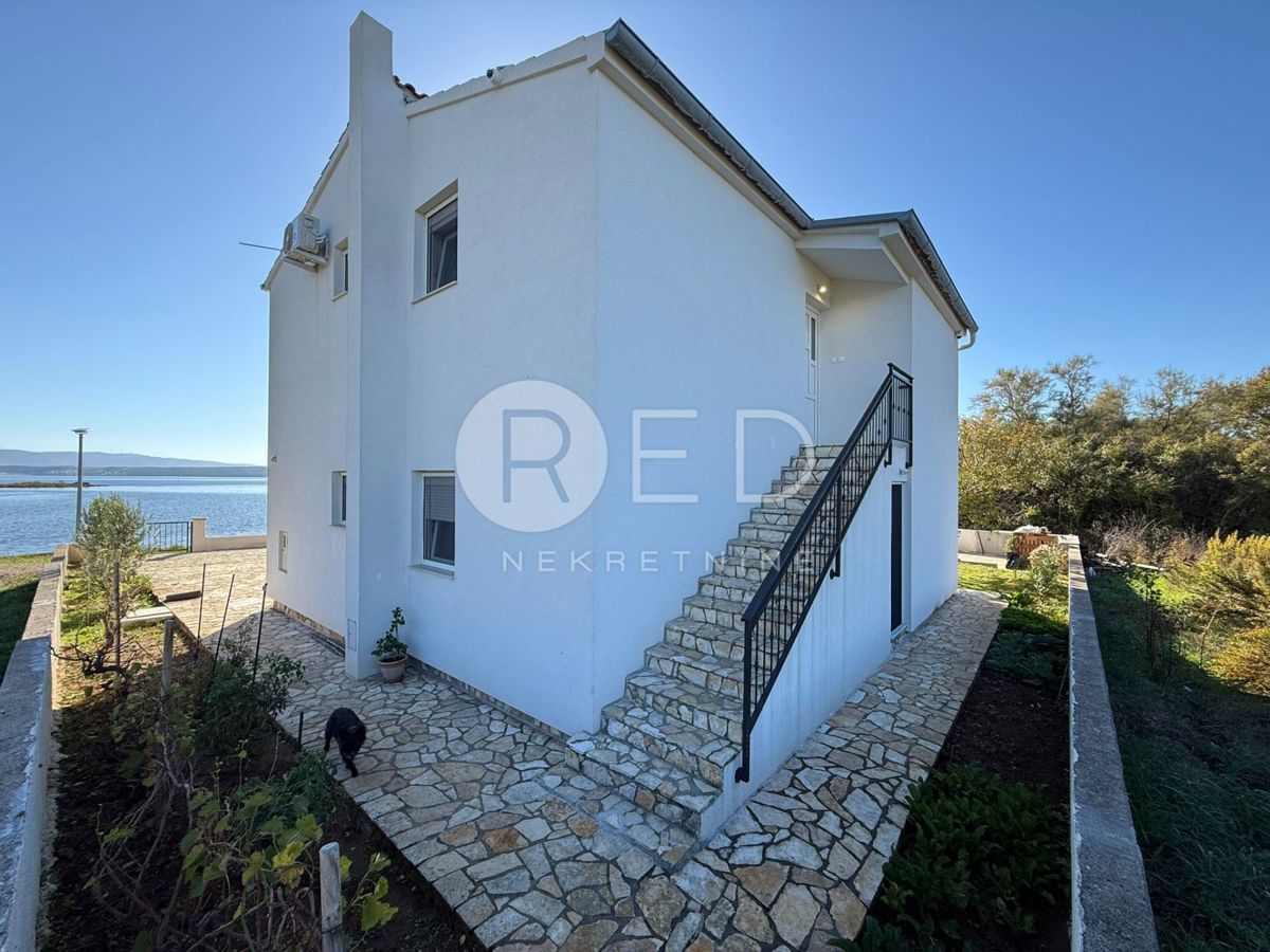 Casa Posedarje, 190m2