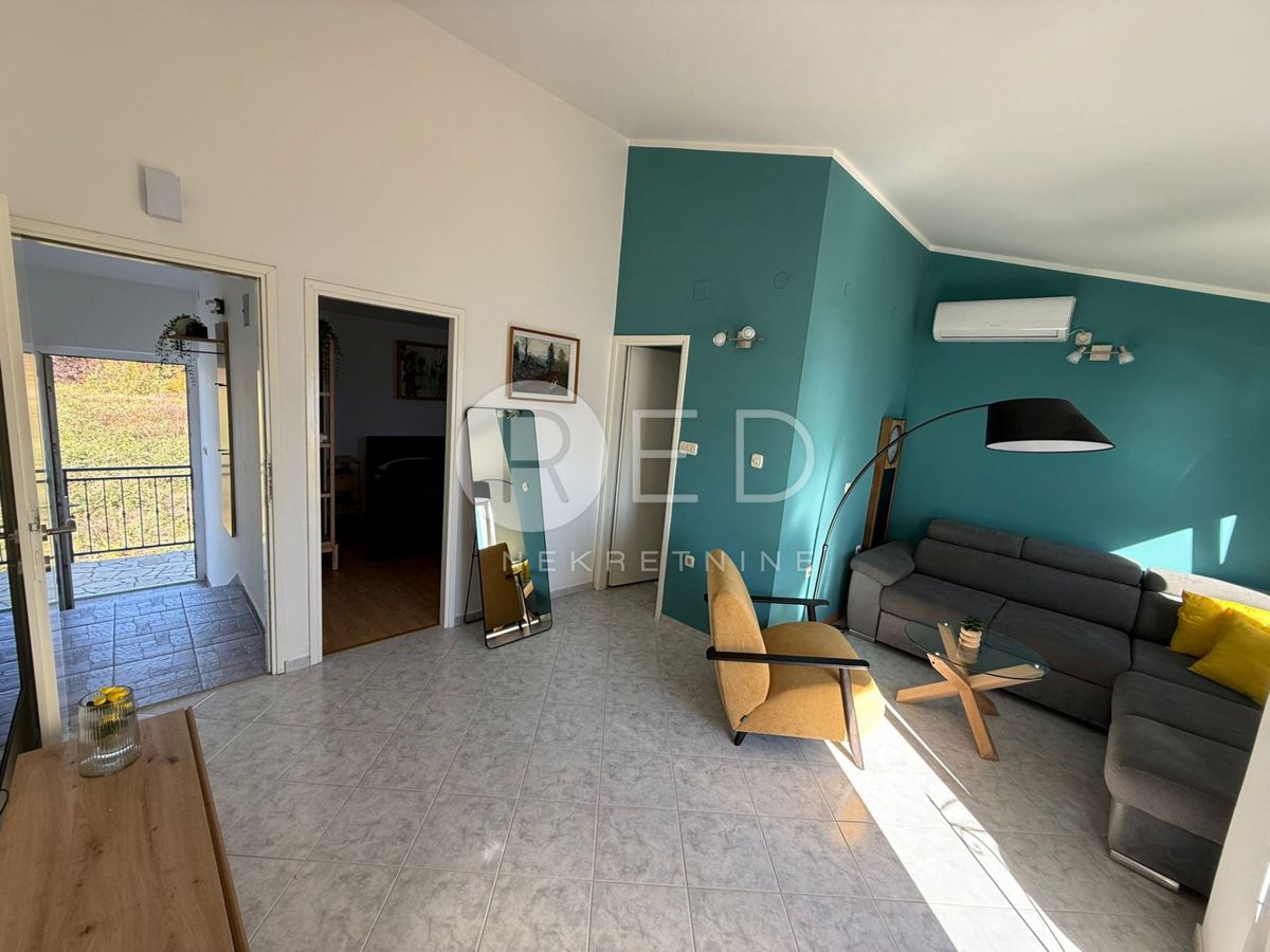 Casa Posedarje, 190m2