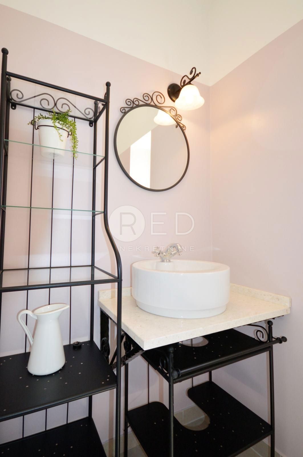 Appartamento Arbanasi, Zadar, Ulica nadbiskupa Vicka Zmajevića, 128m2