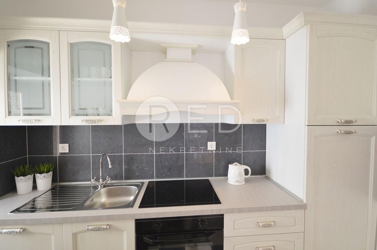 Appartamento Arbanasi, Zadar, Ulica nadbiskupa Vicka Zmajevića, 128m2