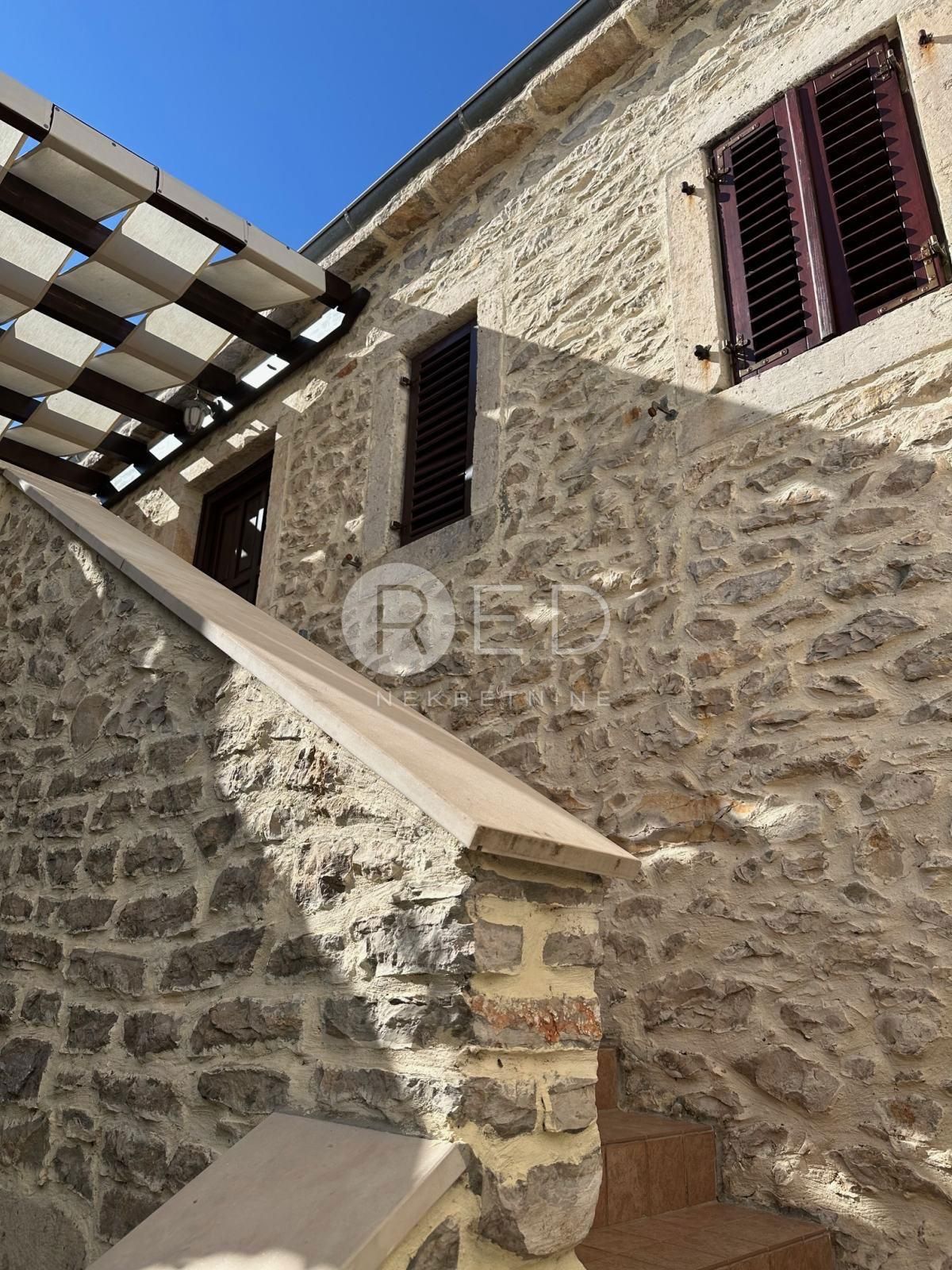 Appartamento Arbanasi, Zadar, Ulica nadbiskupa Vicka Zmajevića, 128m2