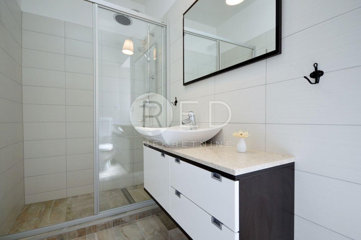 Appartamento Arbanasi, Zadar, Ulica nadbiskupa Vicka Zmajevića, 128m2