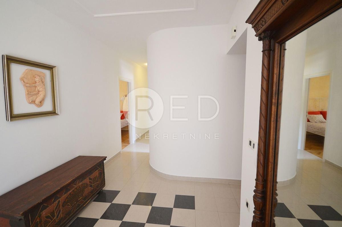 Appartamento Arbanasi, Zadar, Ulica nadbiskupa Vicka Zmajevića, 128m2