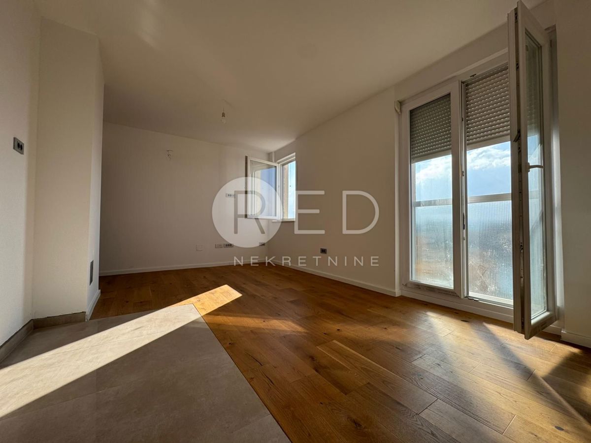 Appartamento Branimirova Obala, Zadar, Velebitska ulica, 60m2