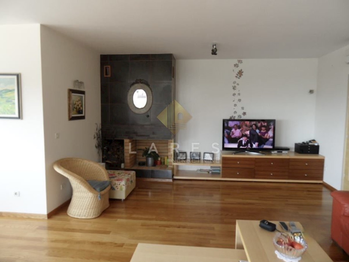 Appartamento Dedići, Podsljeme, DEDIĆI 8, 330m2