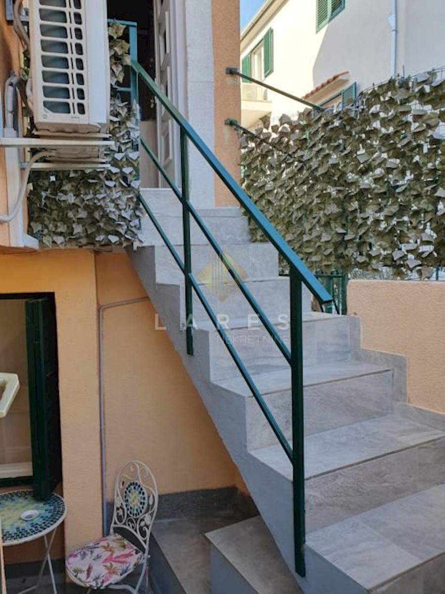 Casa Crnica, Šibenik, Drvarska ulica, 72m2