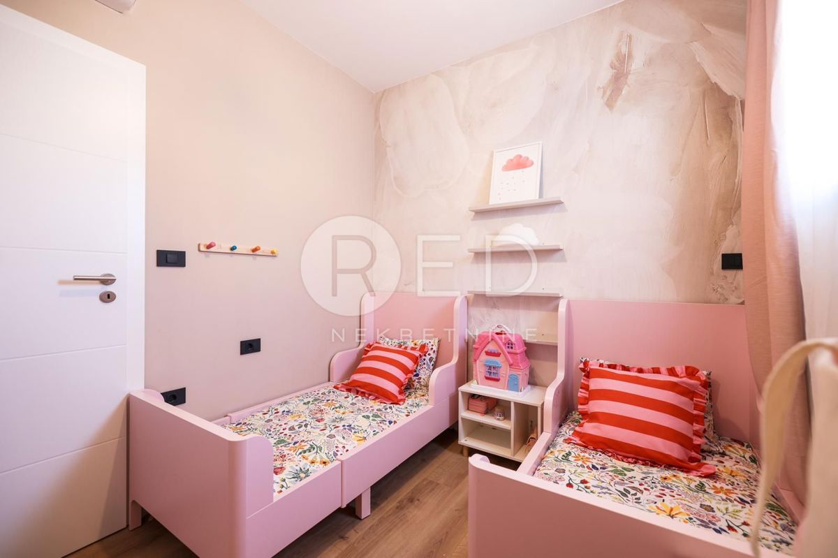 Appartamento Višnjik, Zadar, Ulica Slavka Perovića, 110m2