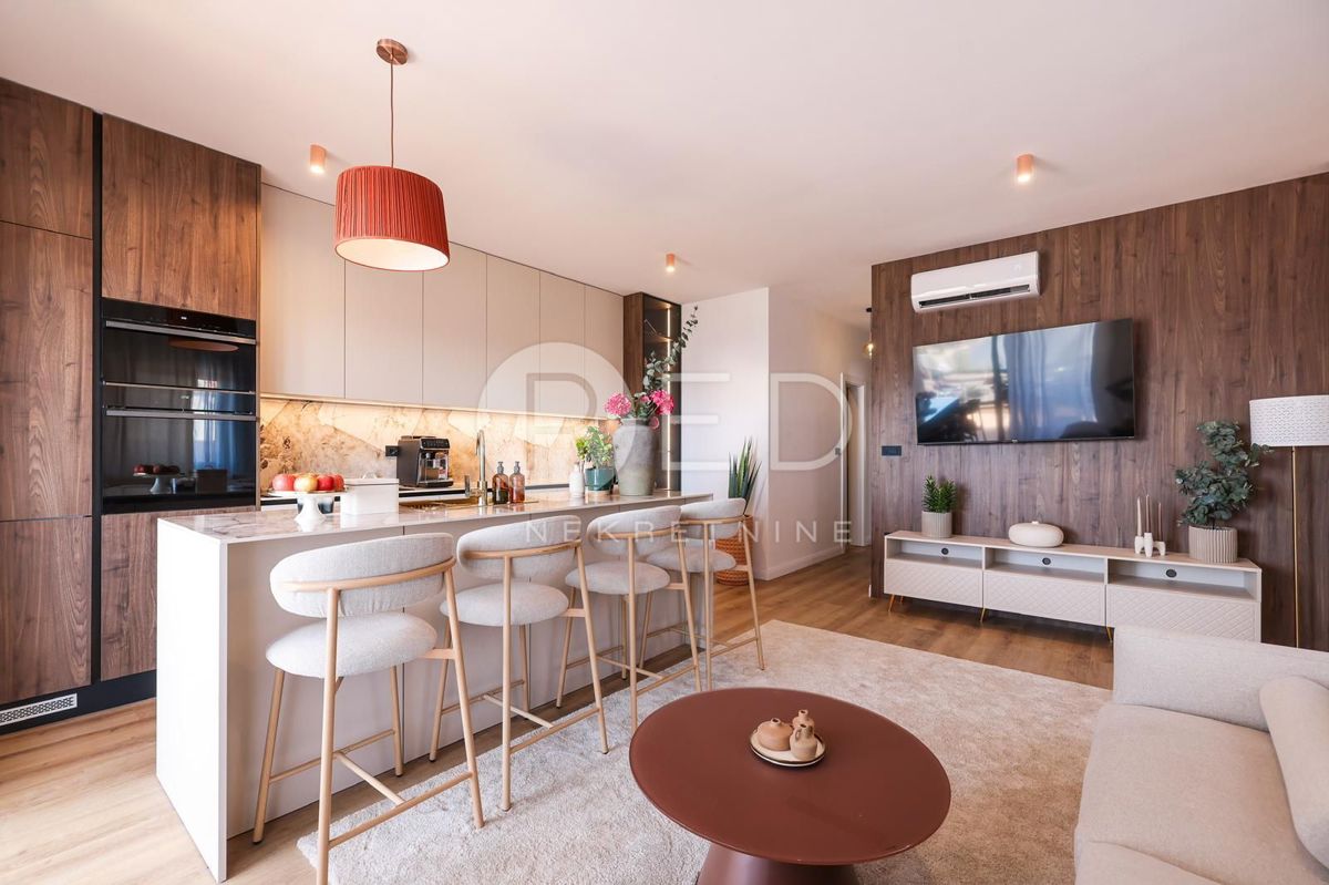 Appartamento Višnjik, Zadar, Ulica Slavka Perovića, 110m2