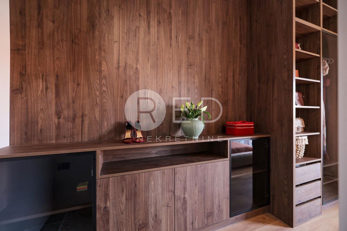 Appartamento Višnjik, Zadar, Ulica Slavka Perovića, 110m2