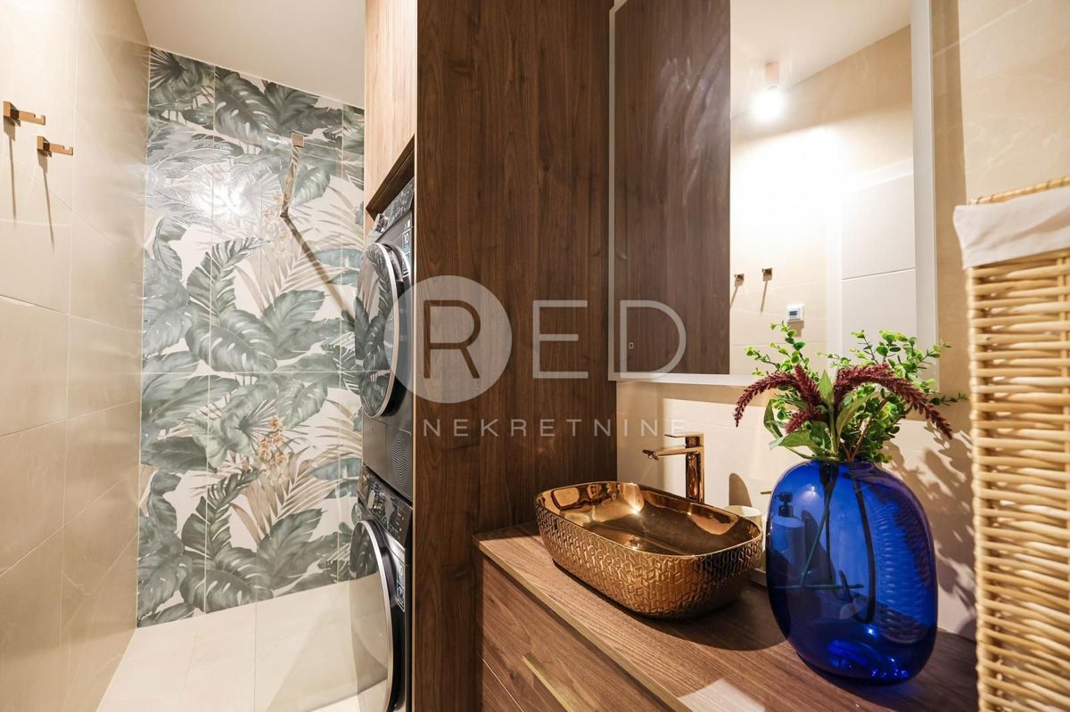 Appartamento Višnjik, Zadar, Ulica Slavka Perovića, 110m2