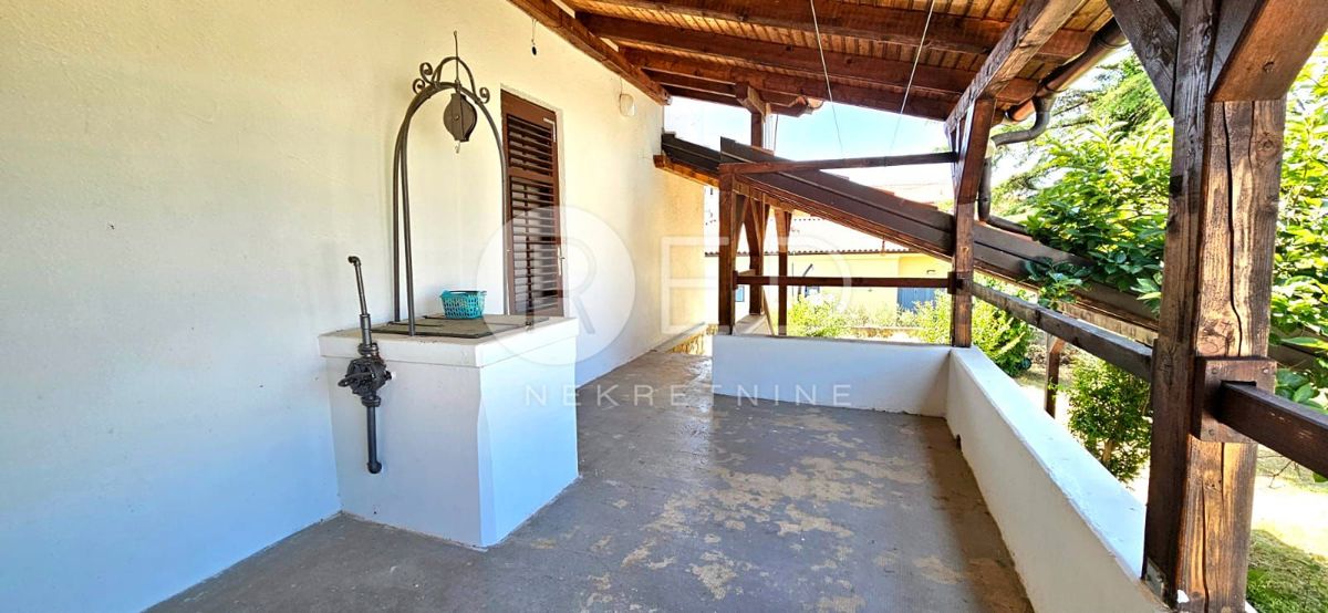 Casa Sveti Vid-Miholjice, Malinska-Dubašnica, MALINSKA , 400m2