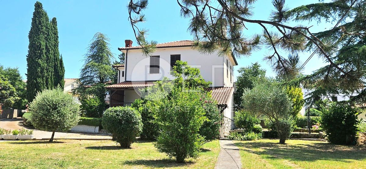 Casa Sveti Vid-Miholjice, Malinska-Dubašnica, MALINSKA , 400m2