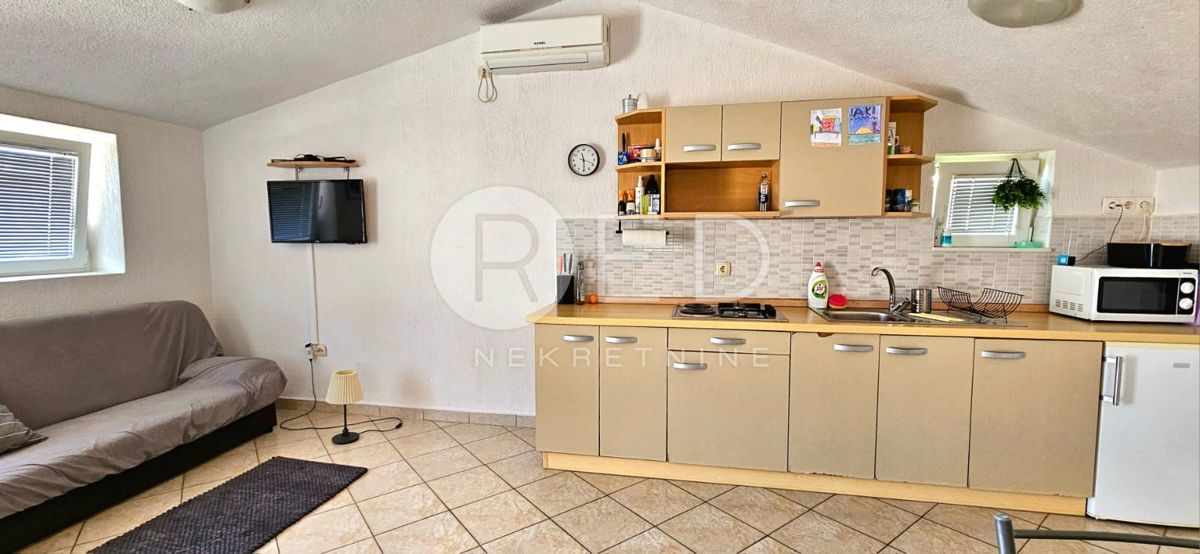 Casa Sveti Vid-Miholjice, Malinska-Dubašnica, MALINSKA , 400m2