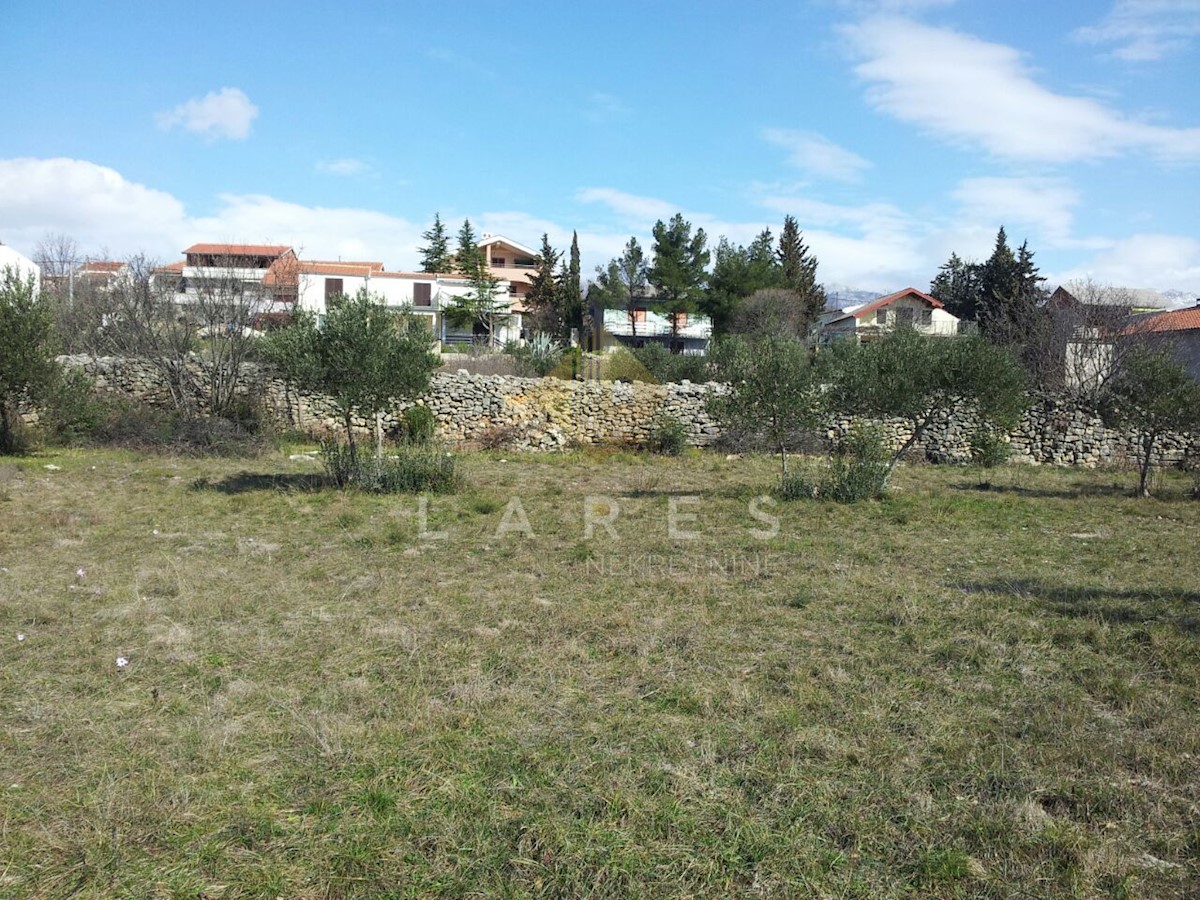 Terreno Maslenica, Jasenice, Ulica Gojka Šuška , 1.074m2