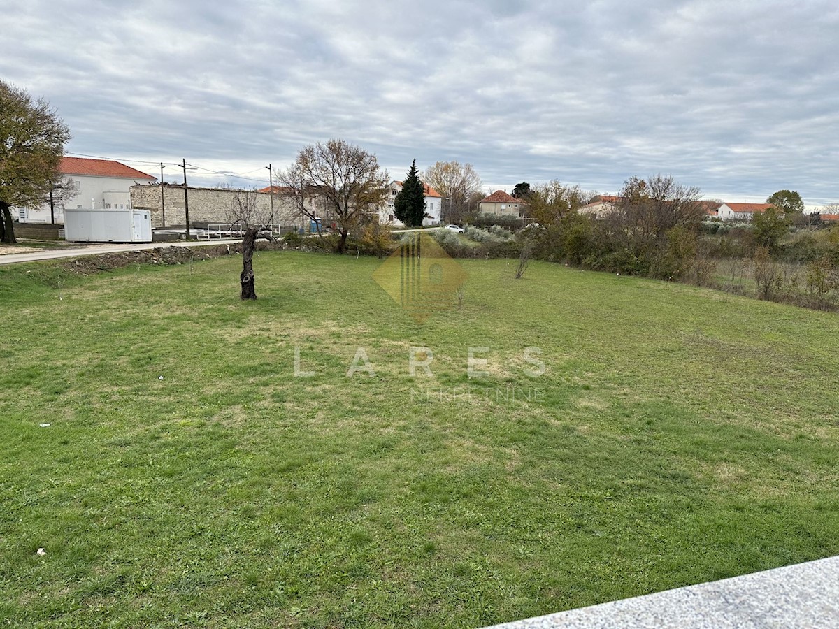 Casa Smilčić, Benkovac, Iza pravoslavne crkve, 447m2