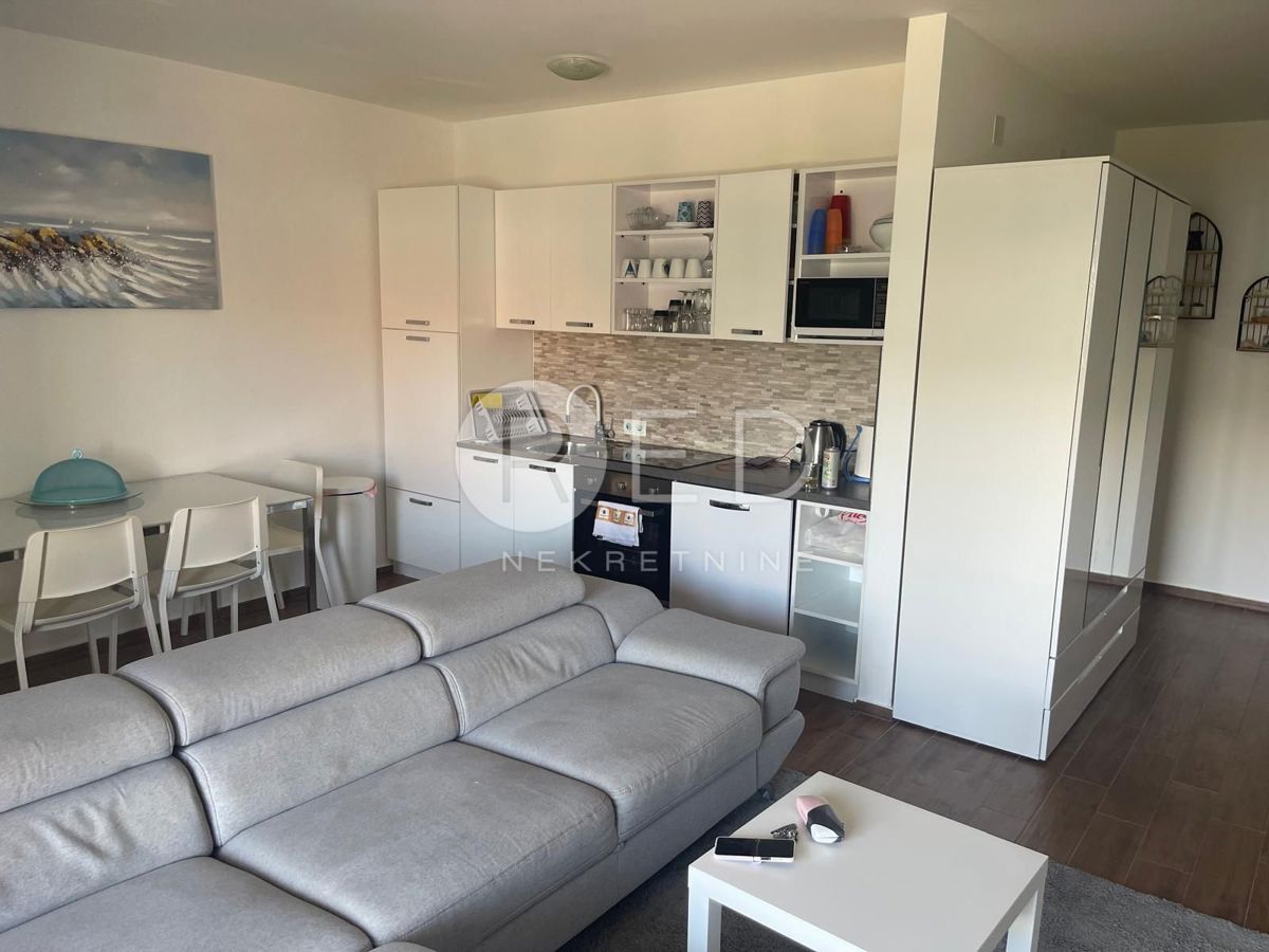 Appartamento Vinjerac, Posedarje, 64m2